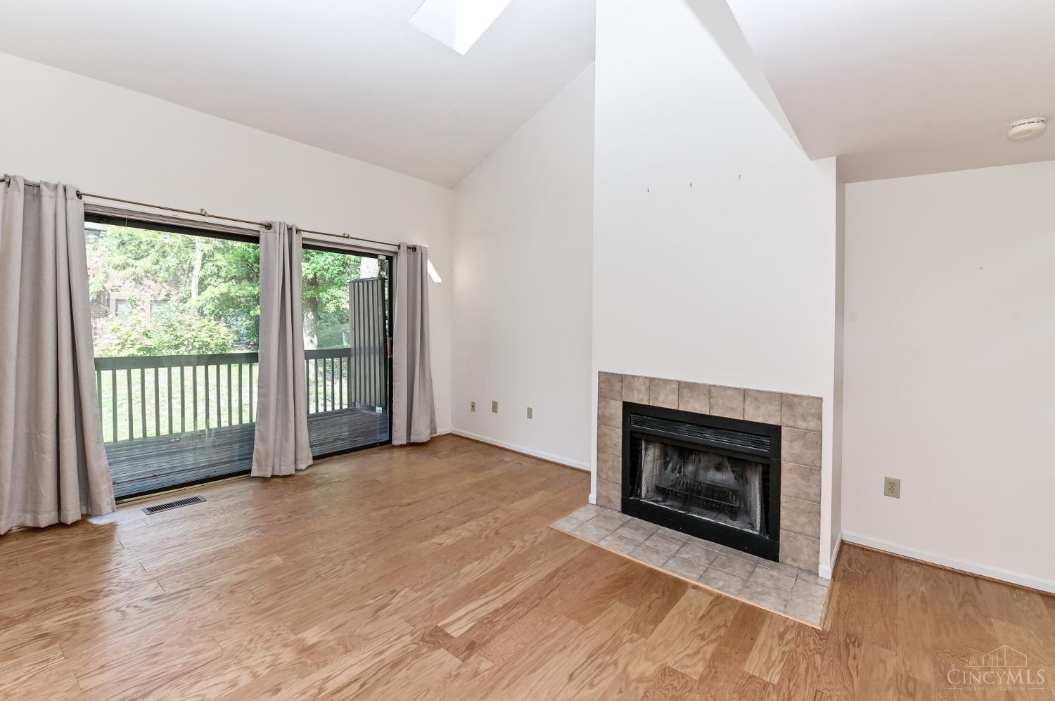 275 Bennington Way