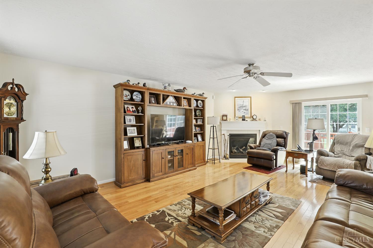 5596 Shady Meadows Drive