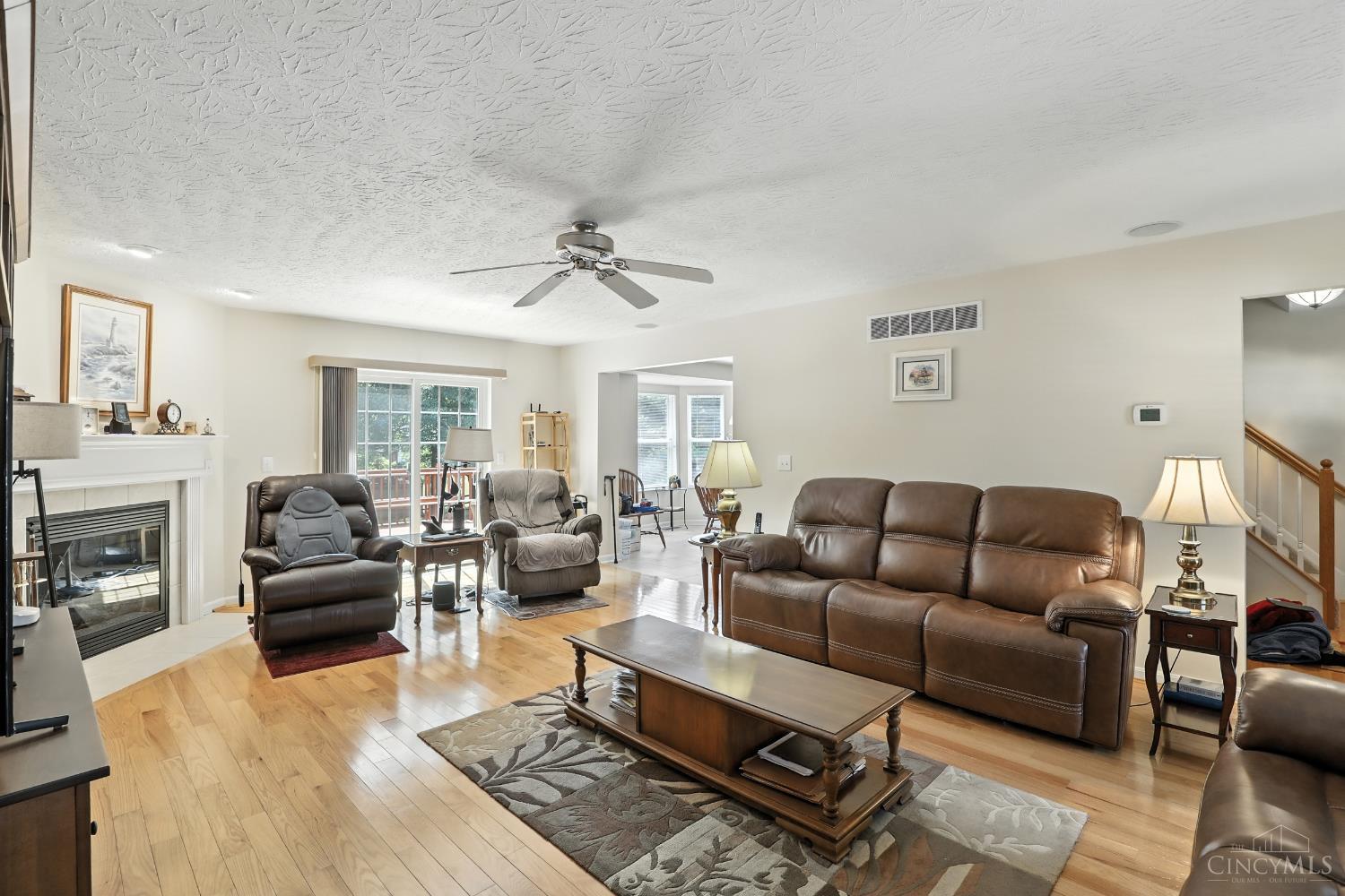 5596 Shady Meadows Drive