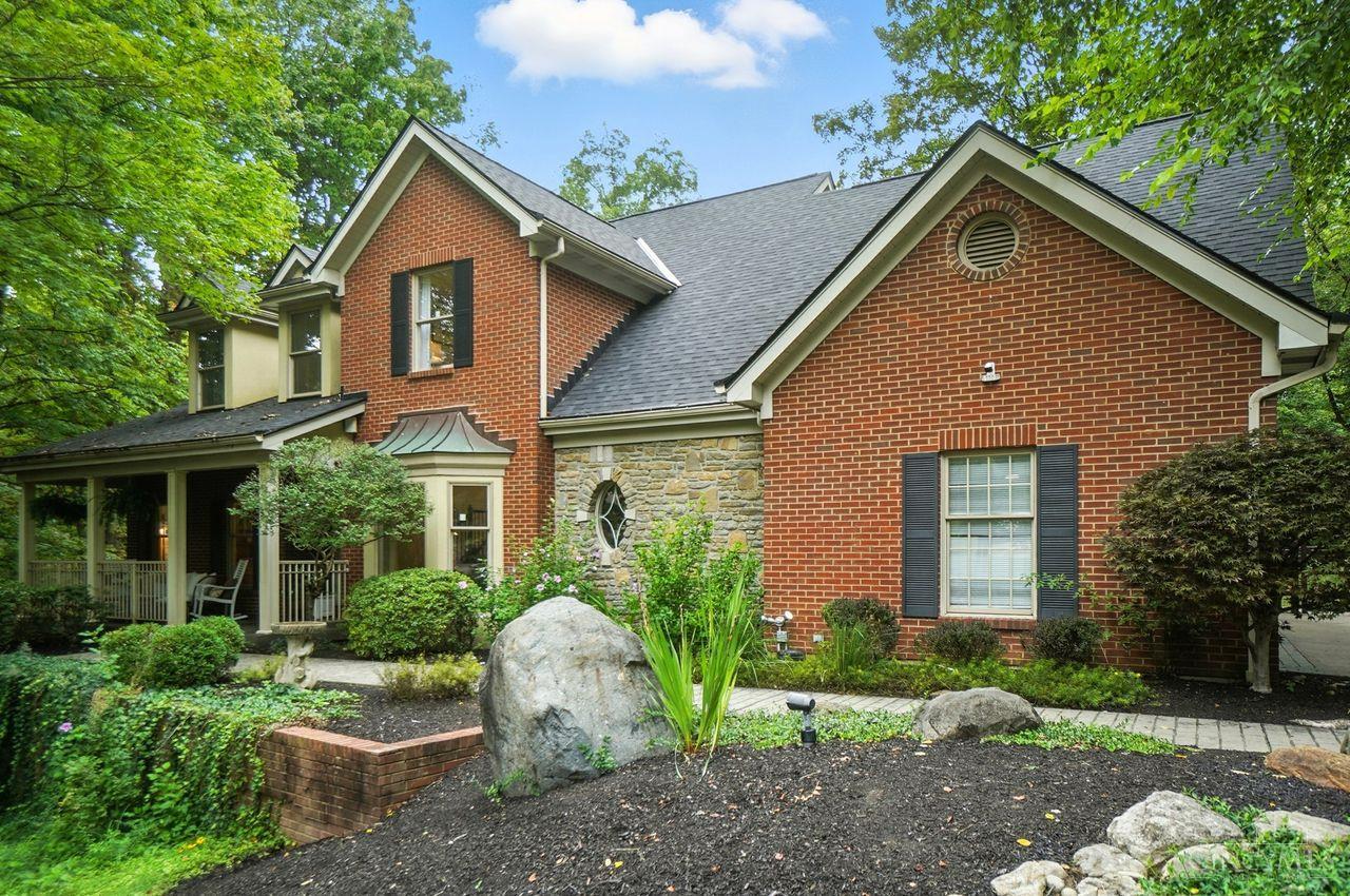 1555 Sharjoy Court