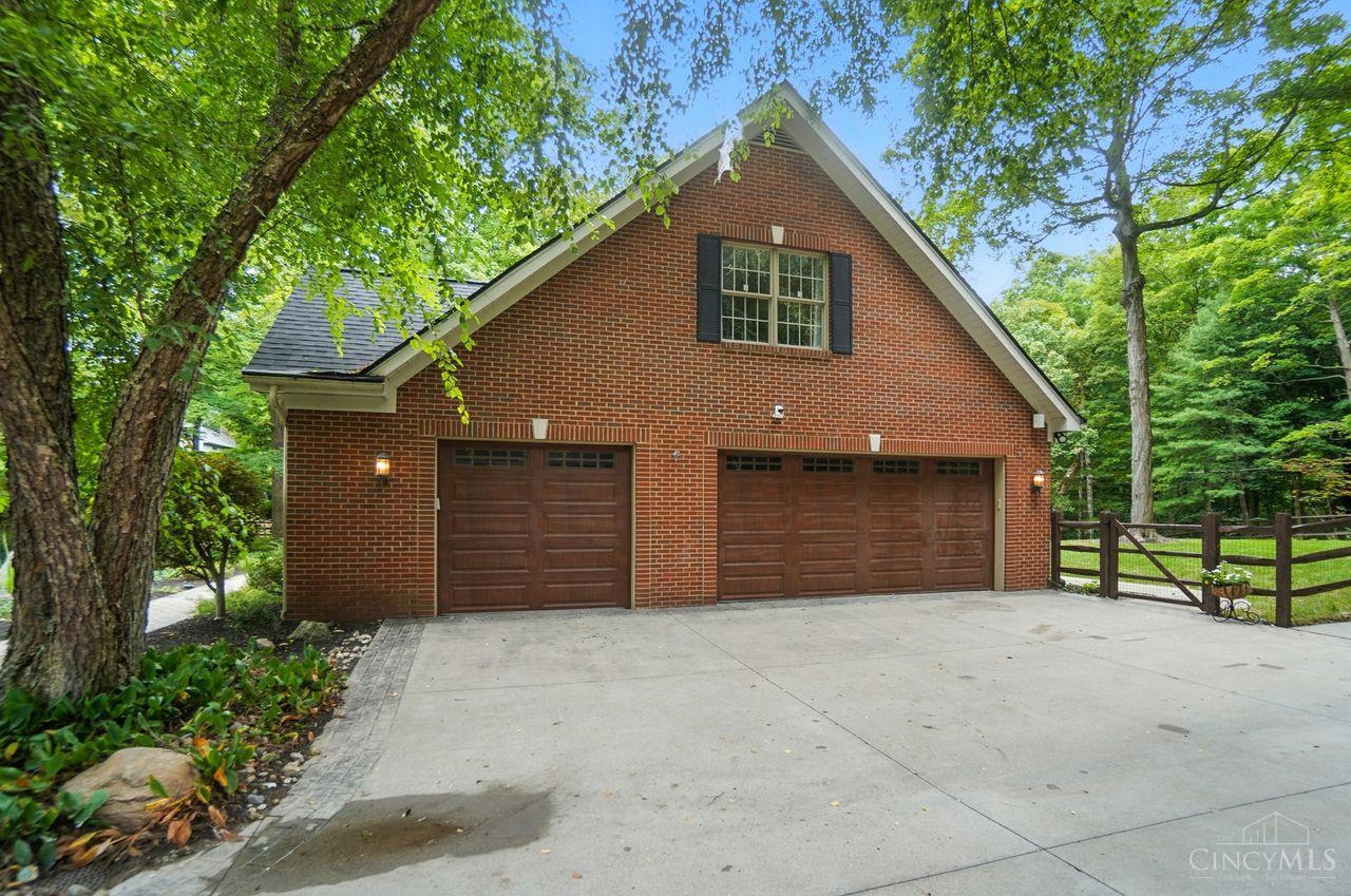 1555 Sharjoy Court