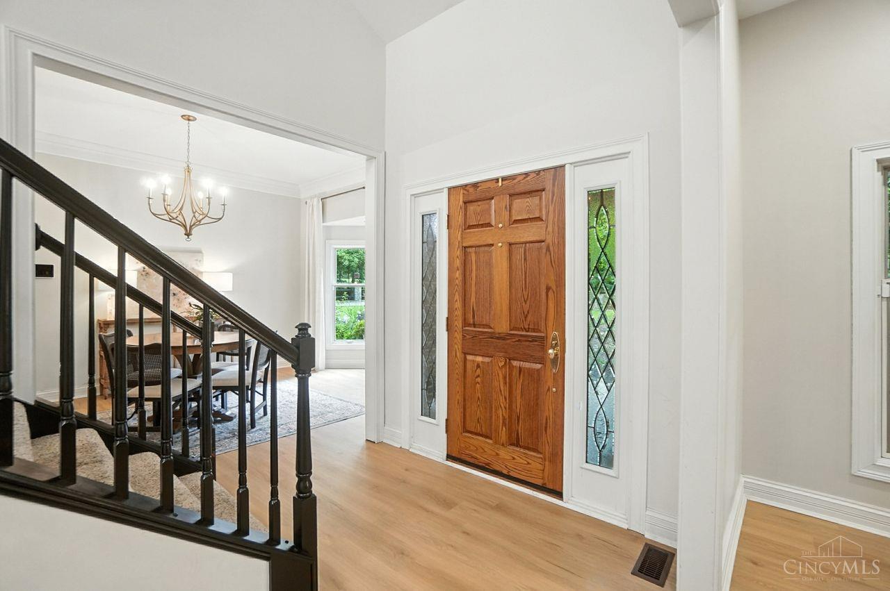 1555 Sharjoy Court