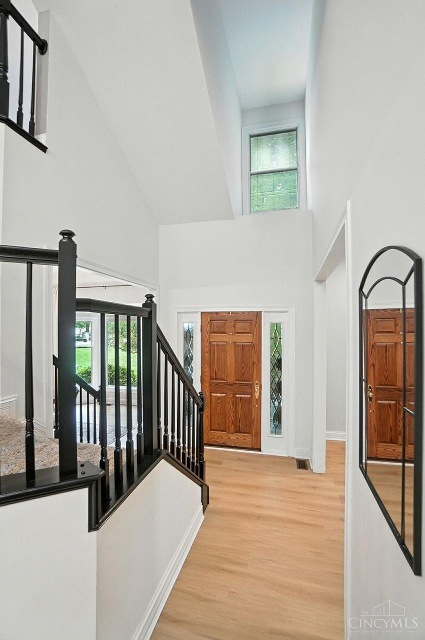 1555 Sharjoy Court