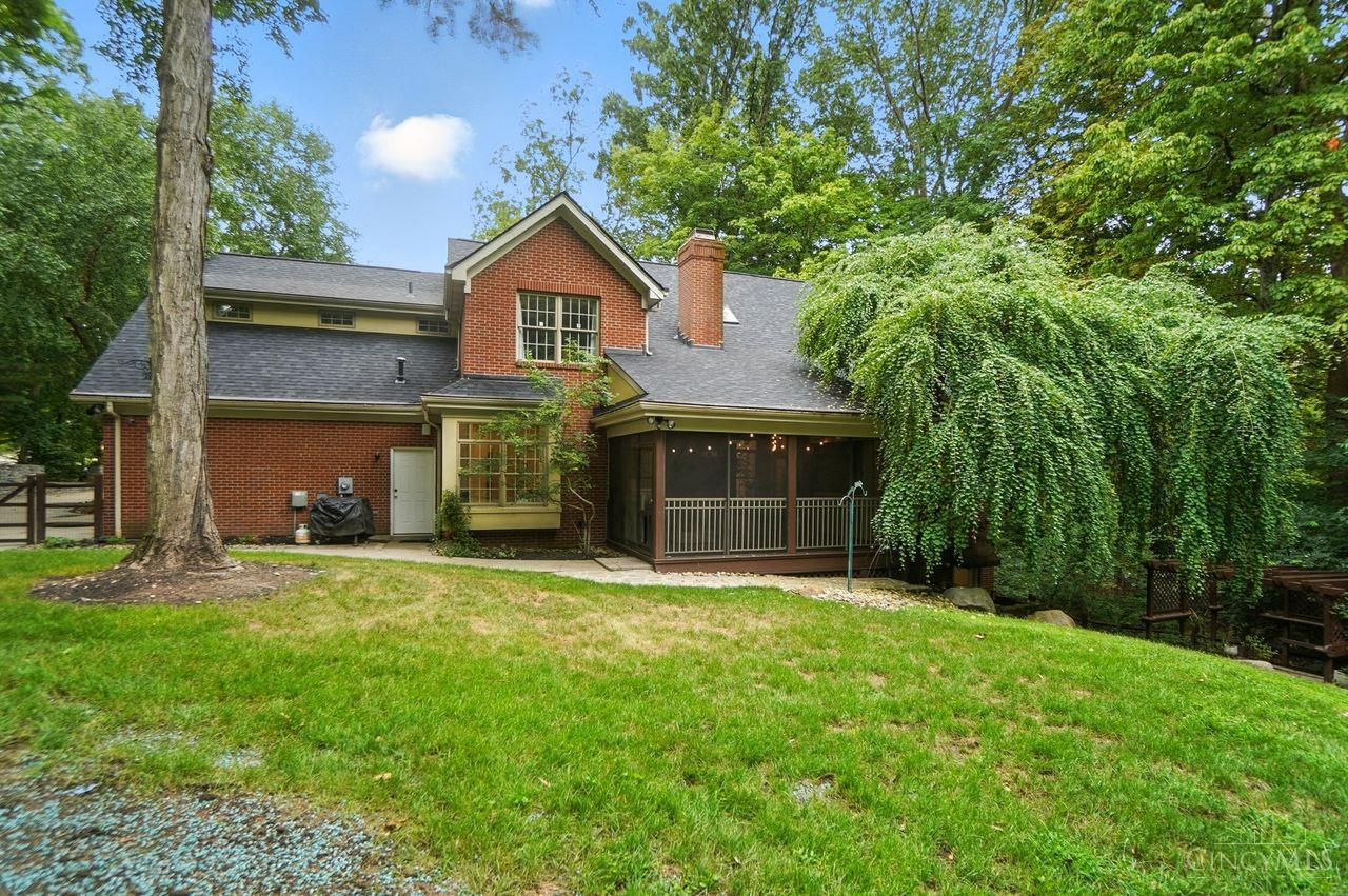 1555 Sharjoy Court