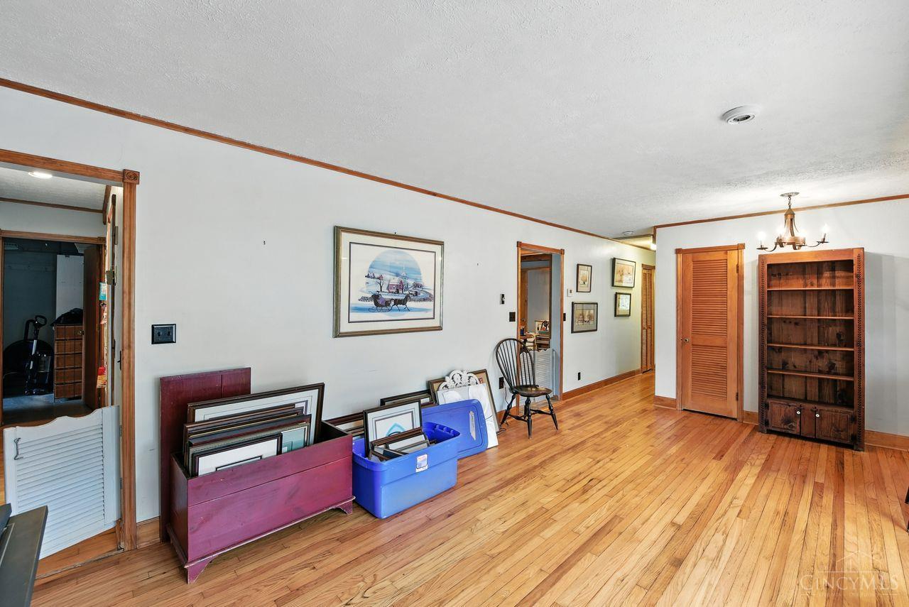 81 Grandview Drive