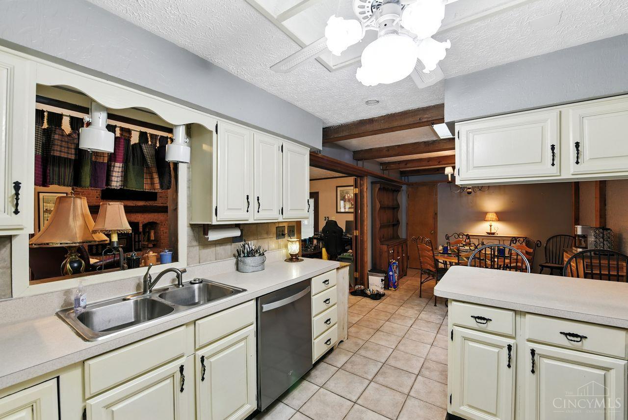 81 Grandview Drive
