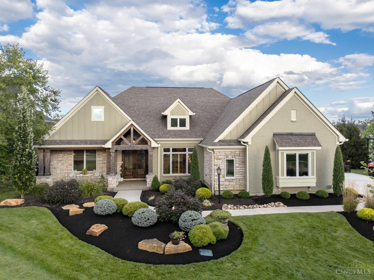 8074 Big Oak Circle