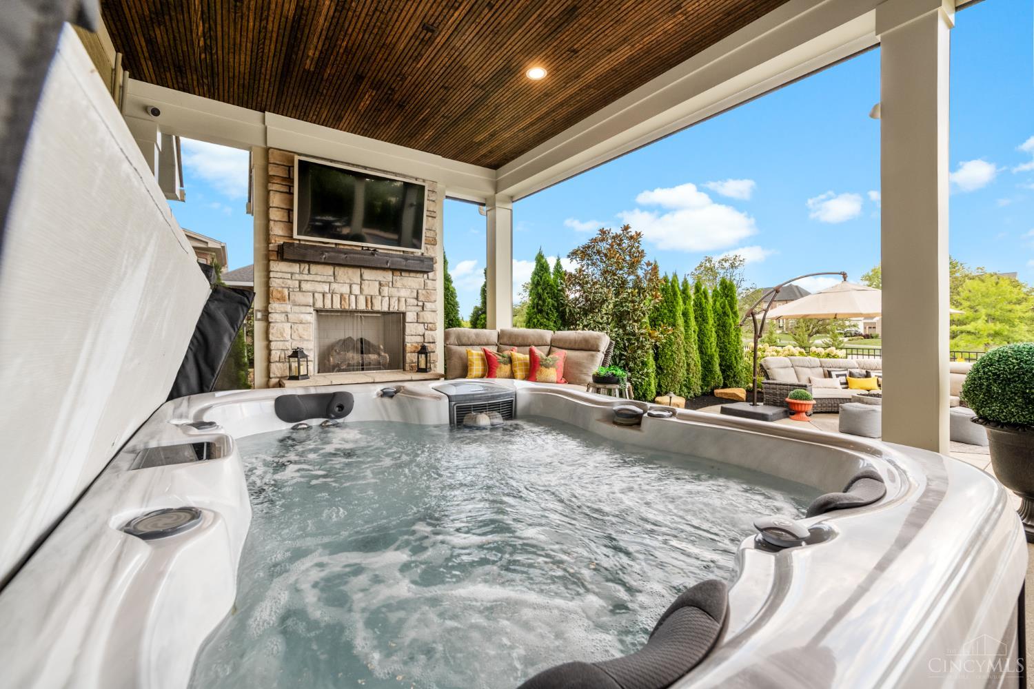 8074 Big Oak Circle