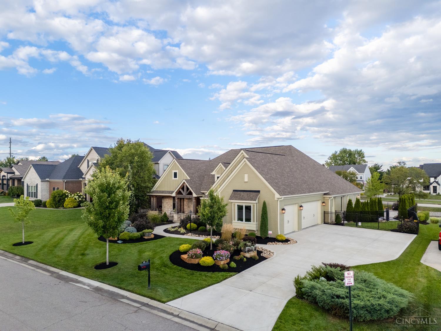8074 Big Oak Circle