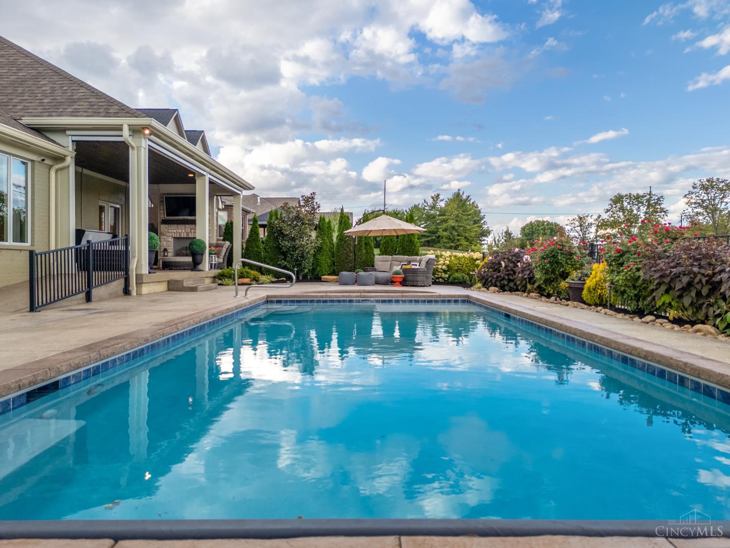 8074 Big Oak Circle
