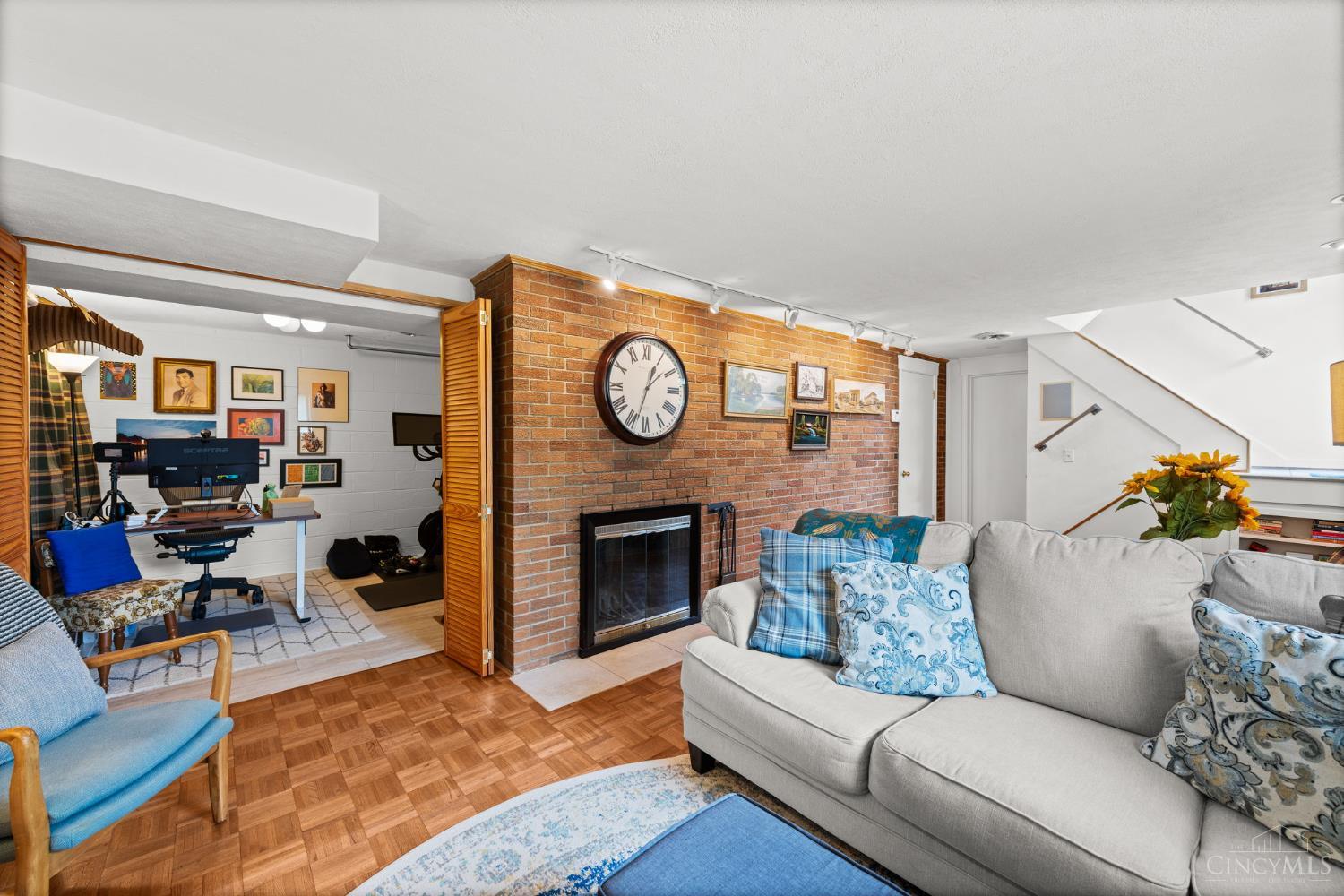 430 Heatherhill Lane