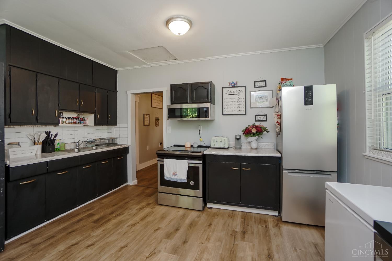 149 W Truesdell Street