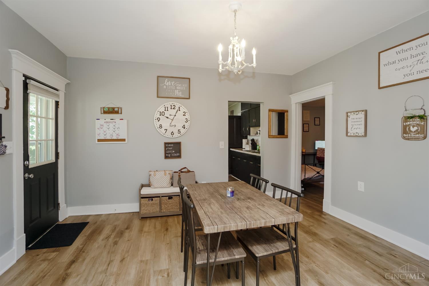 149 W Truesdell Street