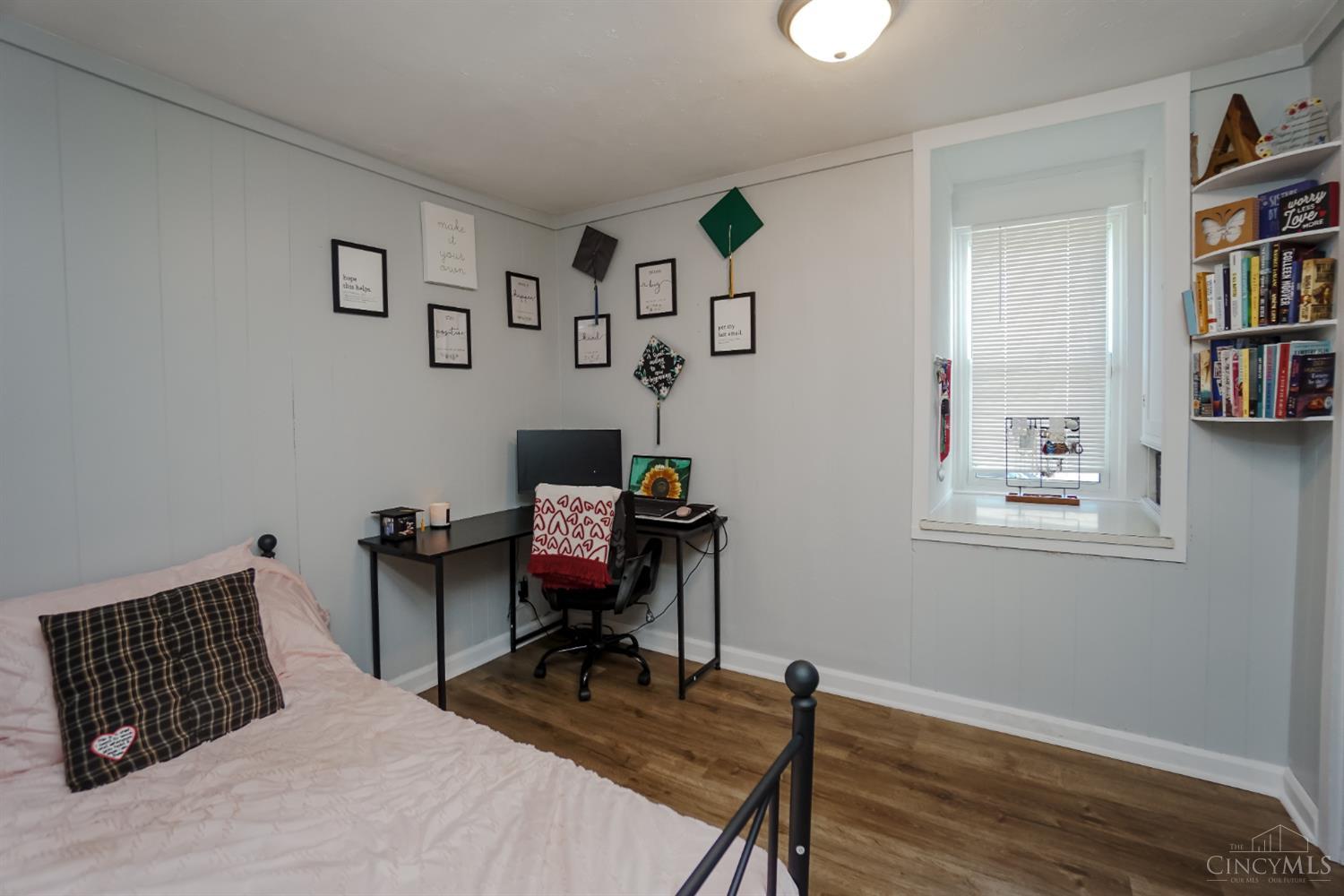 149 W Truesdell Street