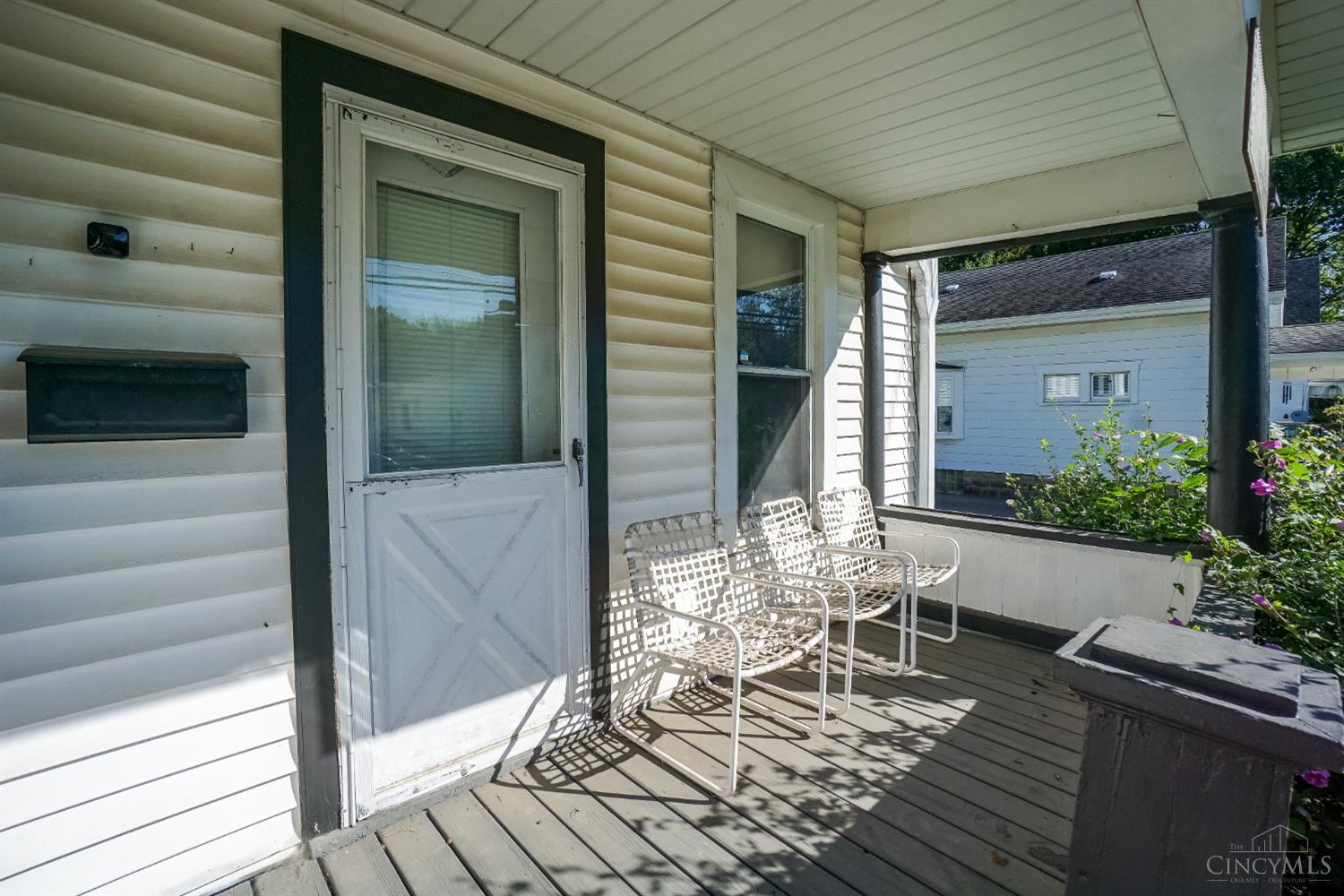 149 W Truesdell Street