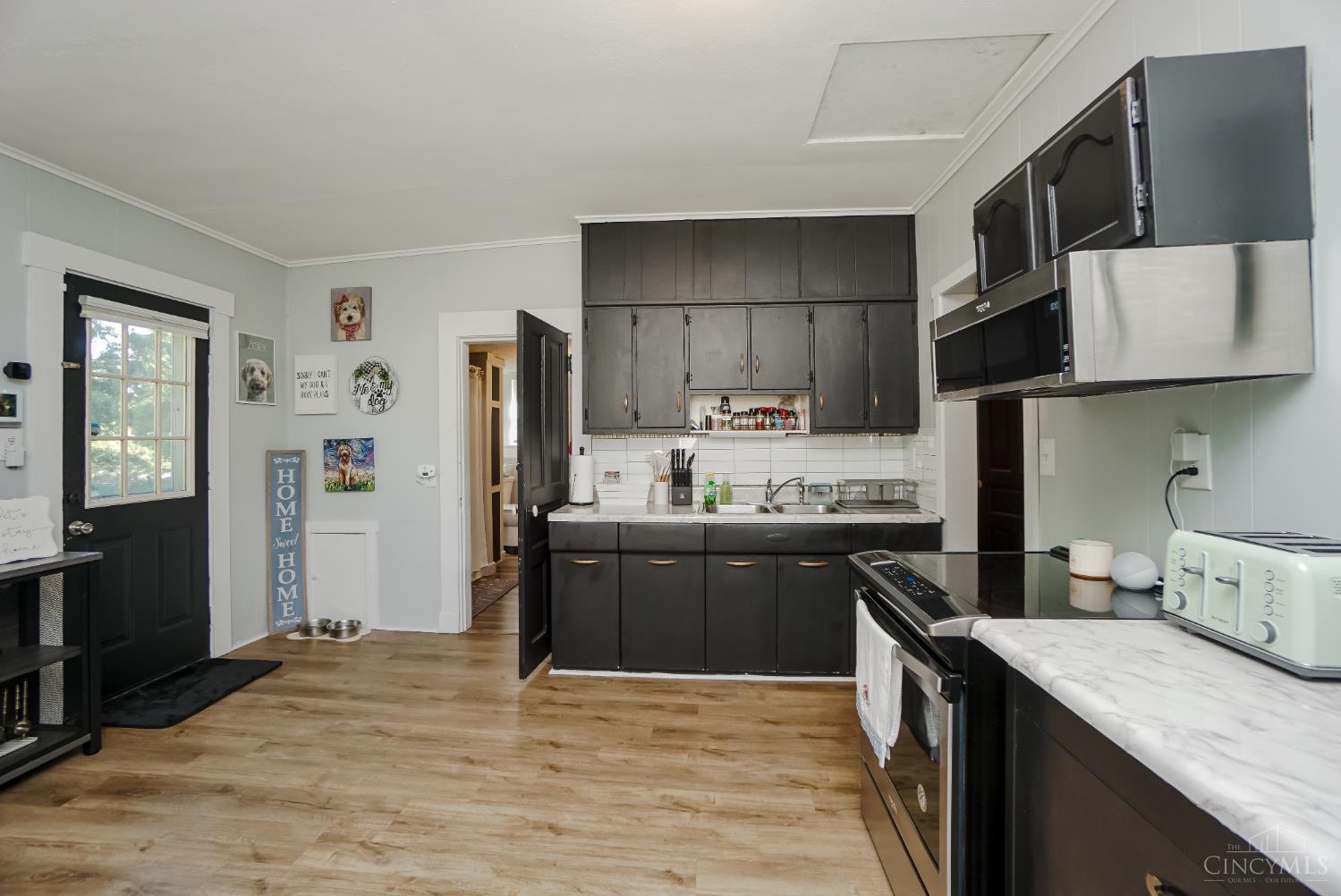 149 W Truesdell Street