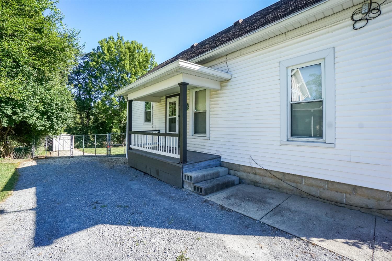 149 W Truesdell Street