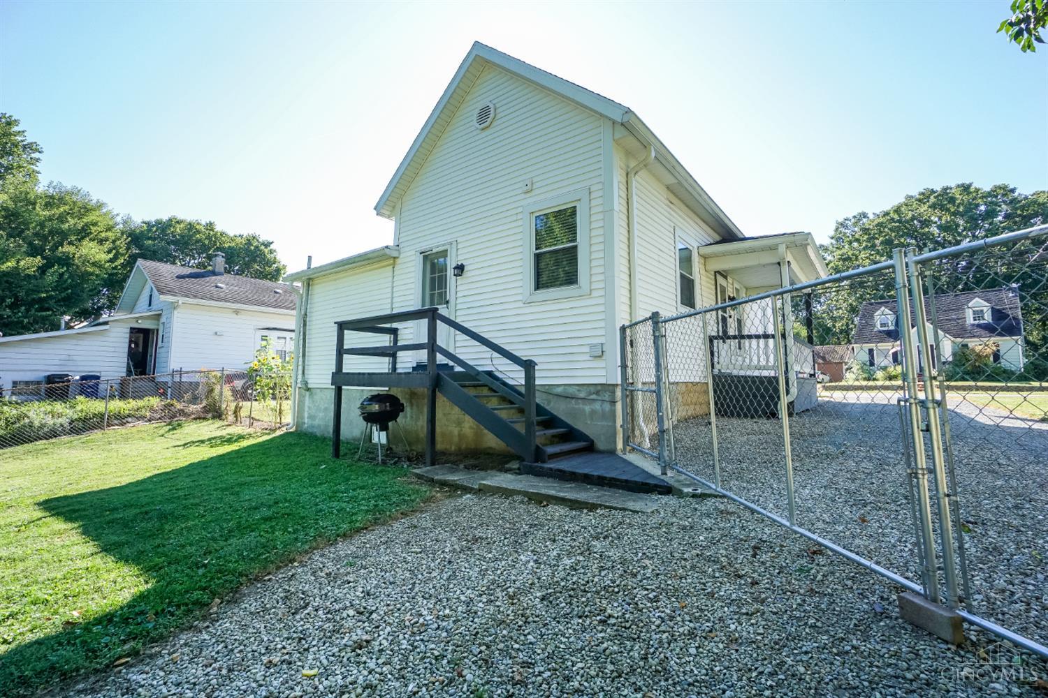 149 W Truesdell Street