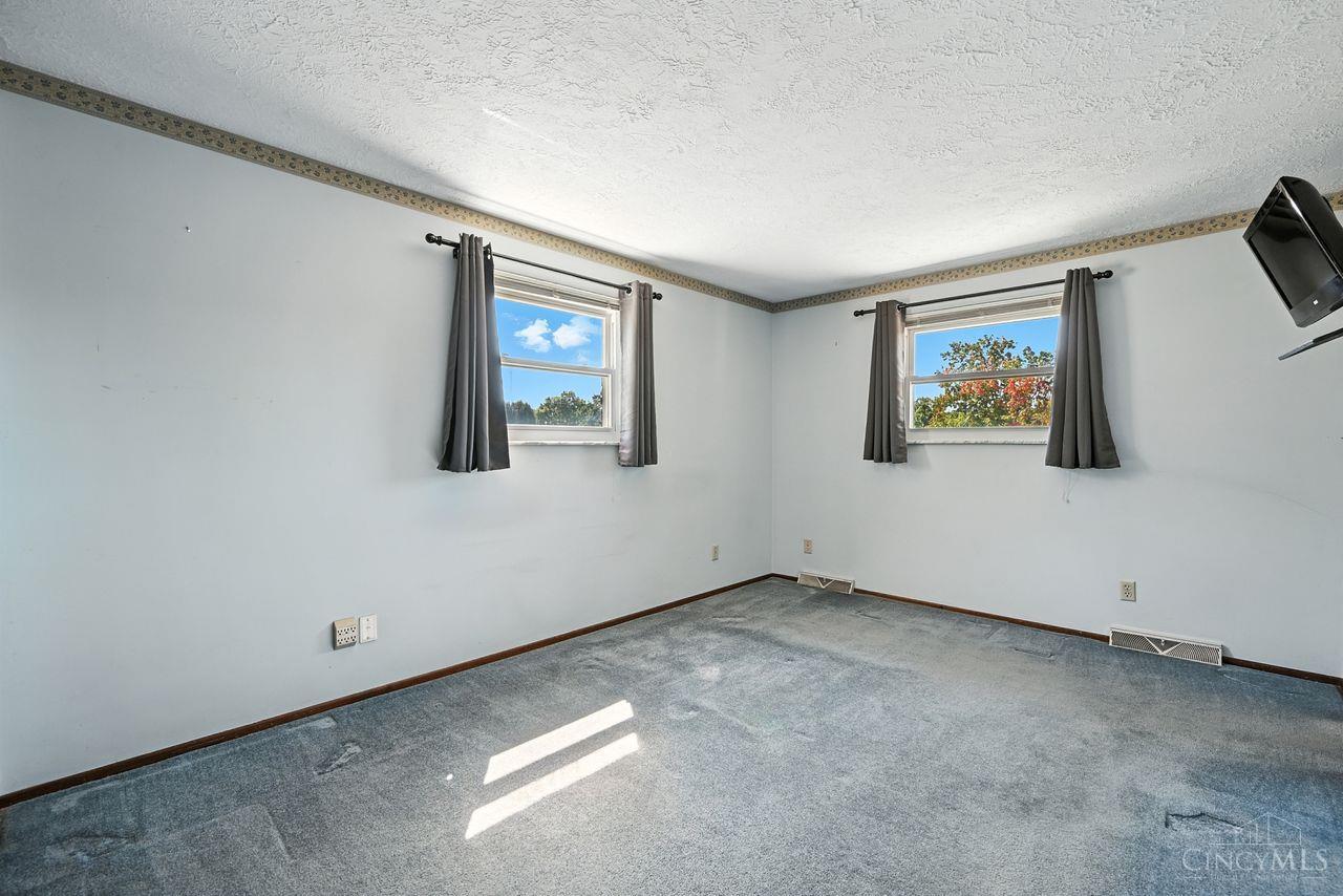 3731 Ridgedale Drive