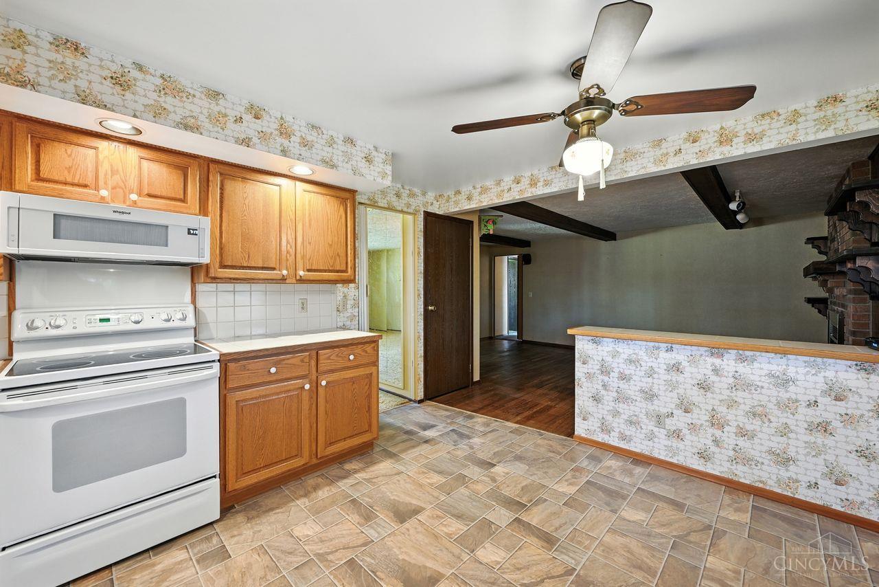 3731 Ridgedale Drive