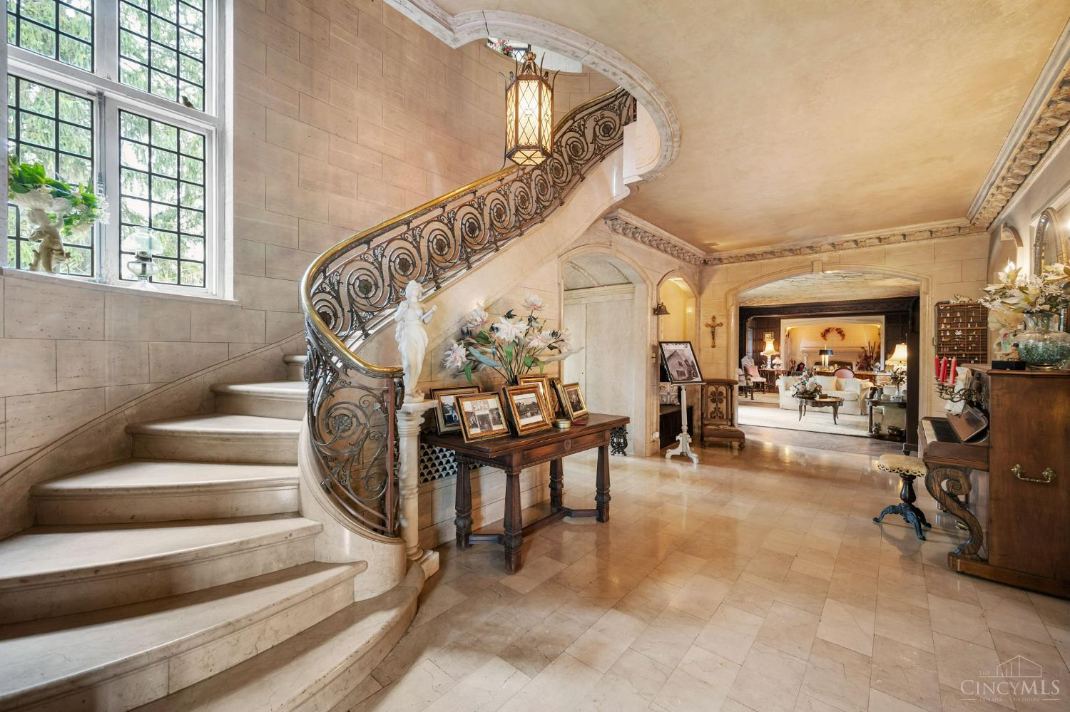 5114 Cleves Warsaw Pike