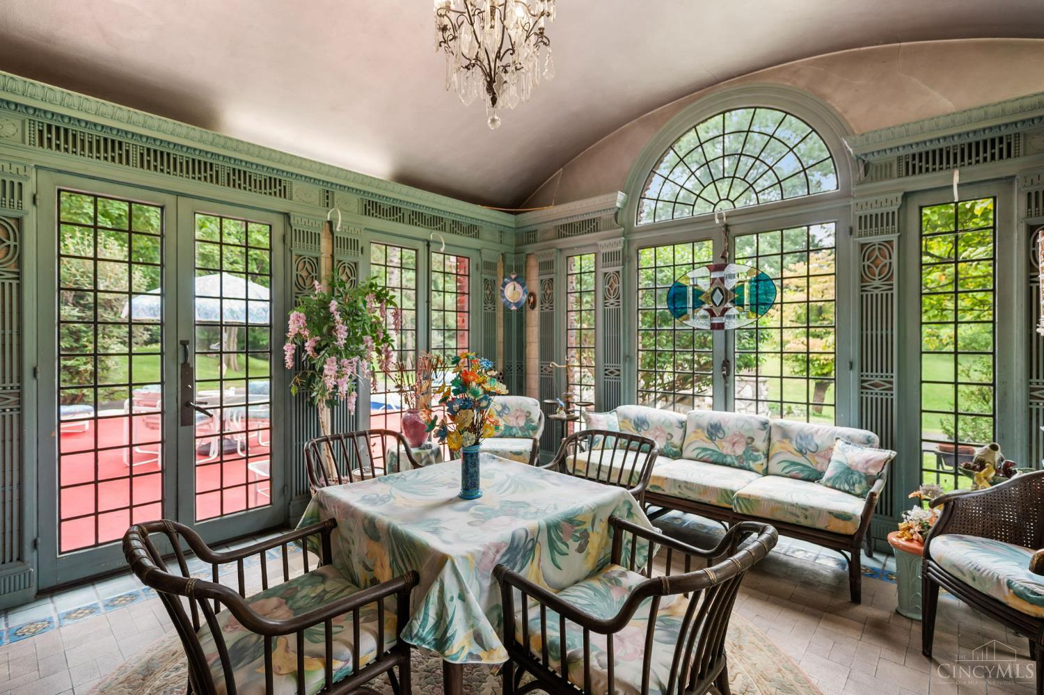 5114 Cleves Warsaw Pike