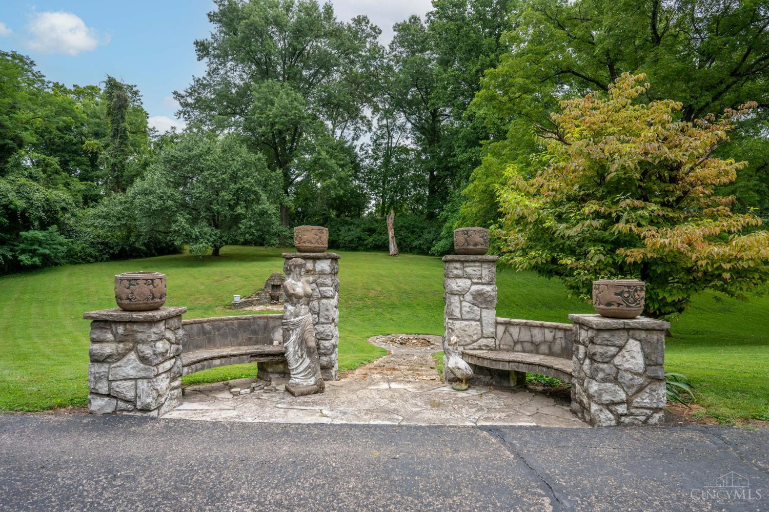 5114 Cleves Warsaw Pike