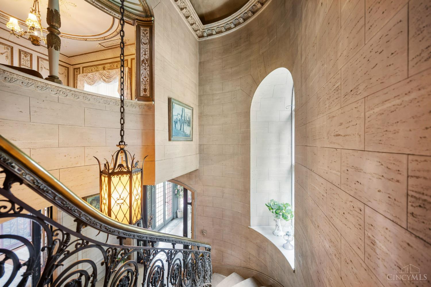 5114 Cleves Warsaw Pike