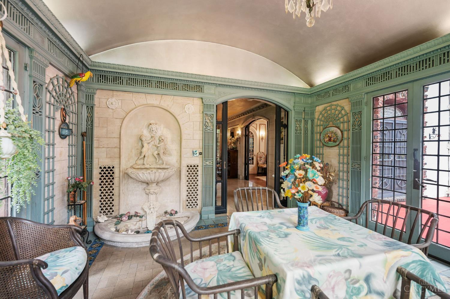 5114 Cleves Warsaw Pike