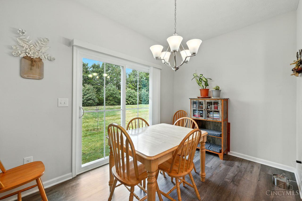 7113 Shady Brook Bend