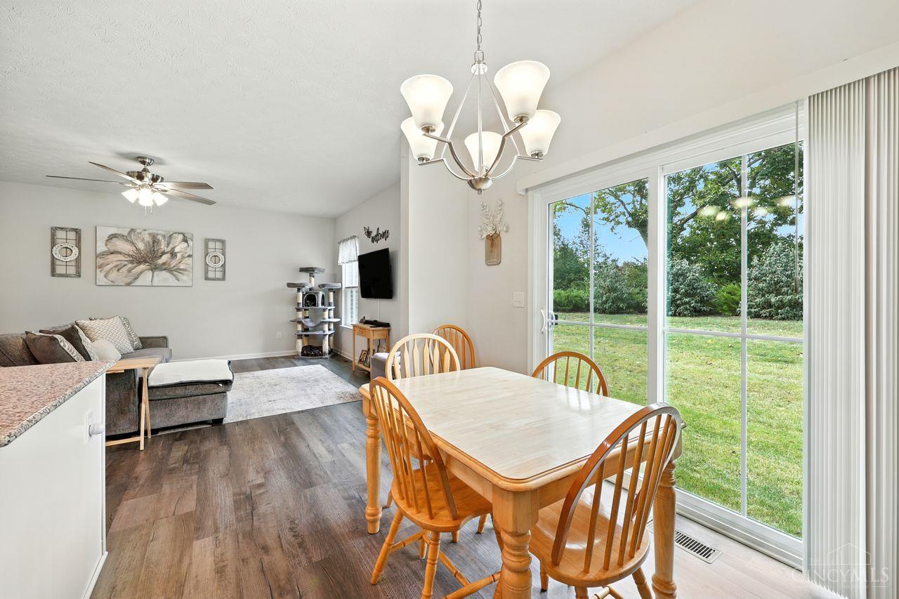 7113 Shady Brook Bend