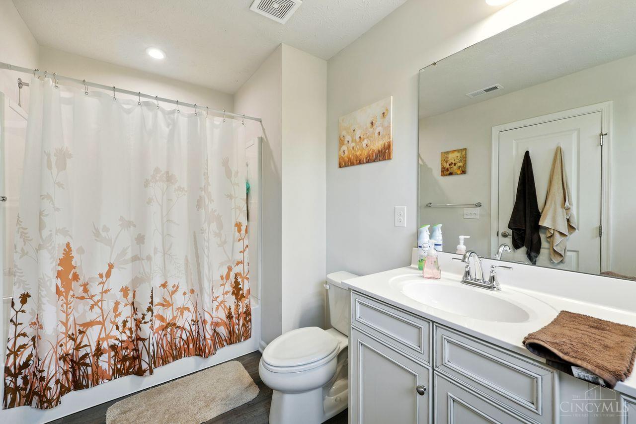 7113 Shady Brook Bend