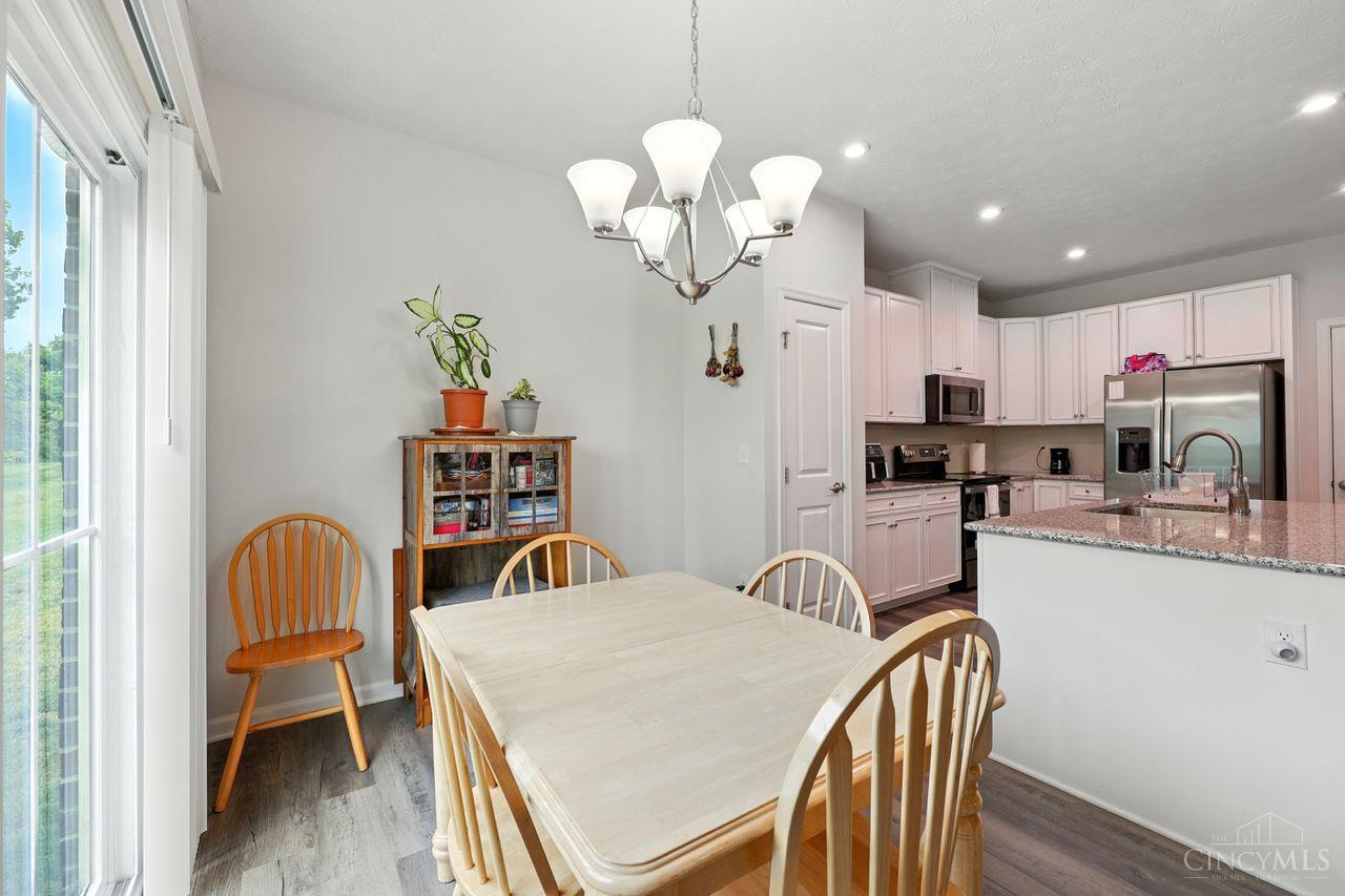 7113 Shady Brook Bend