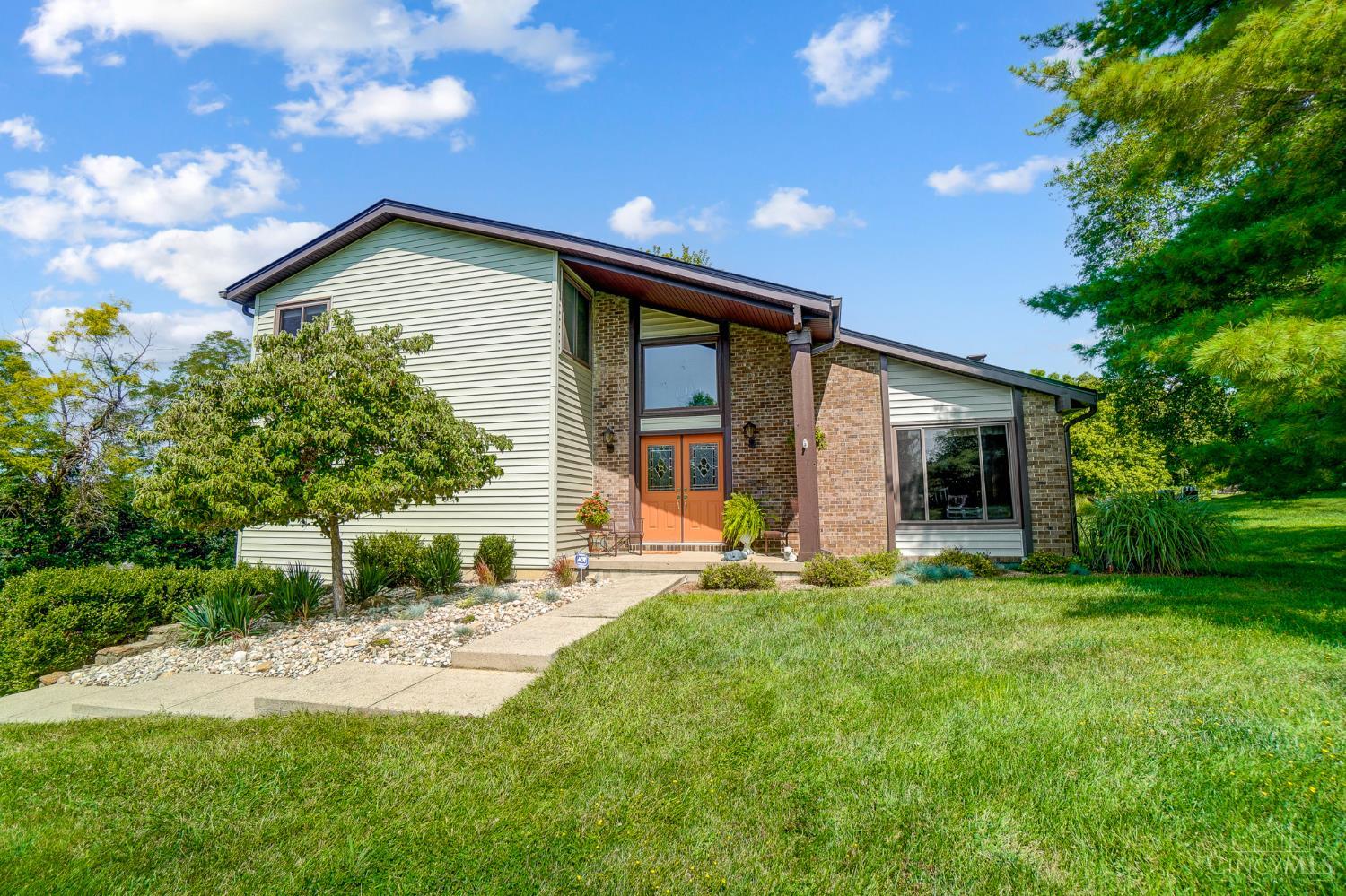 3129 Triplecrown Drive