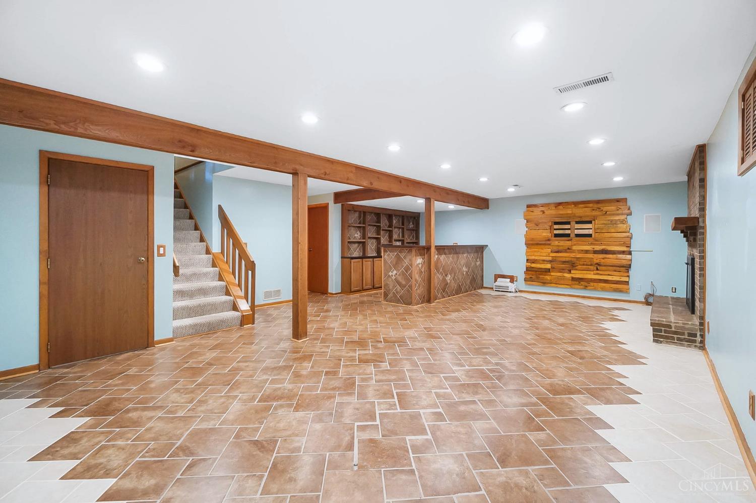 3129 Triplecrown Drive