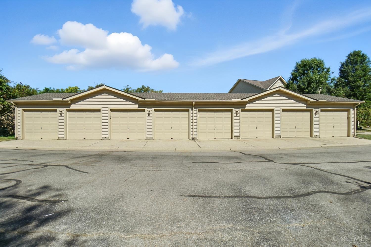 4207 Spyglass Hill
