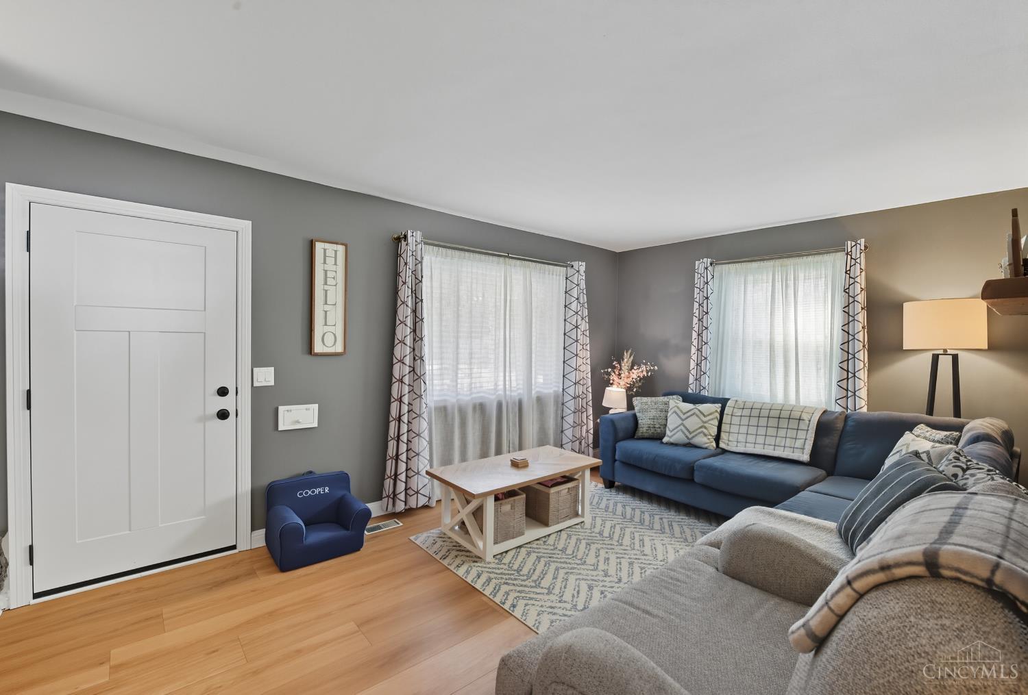 6909 Lois Drive