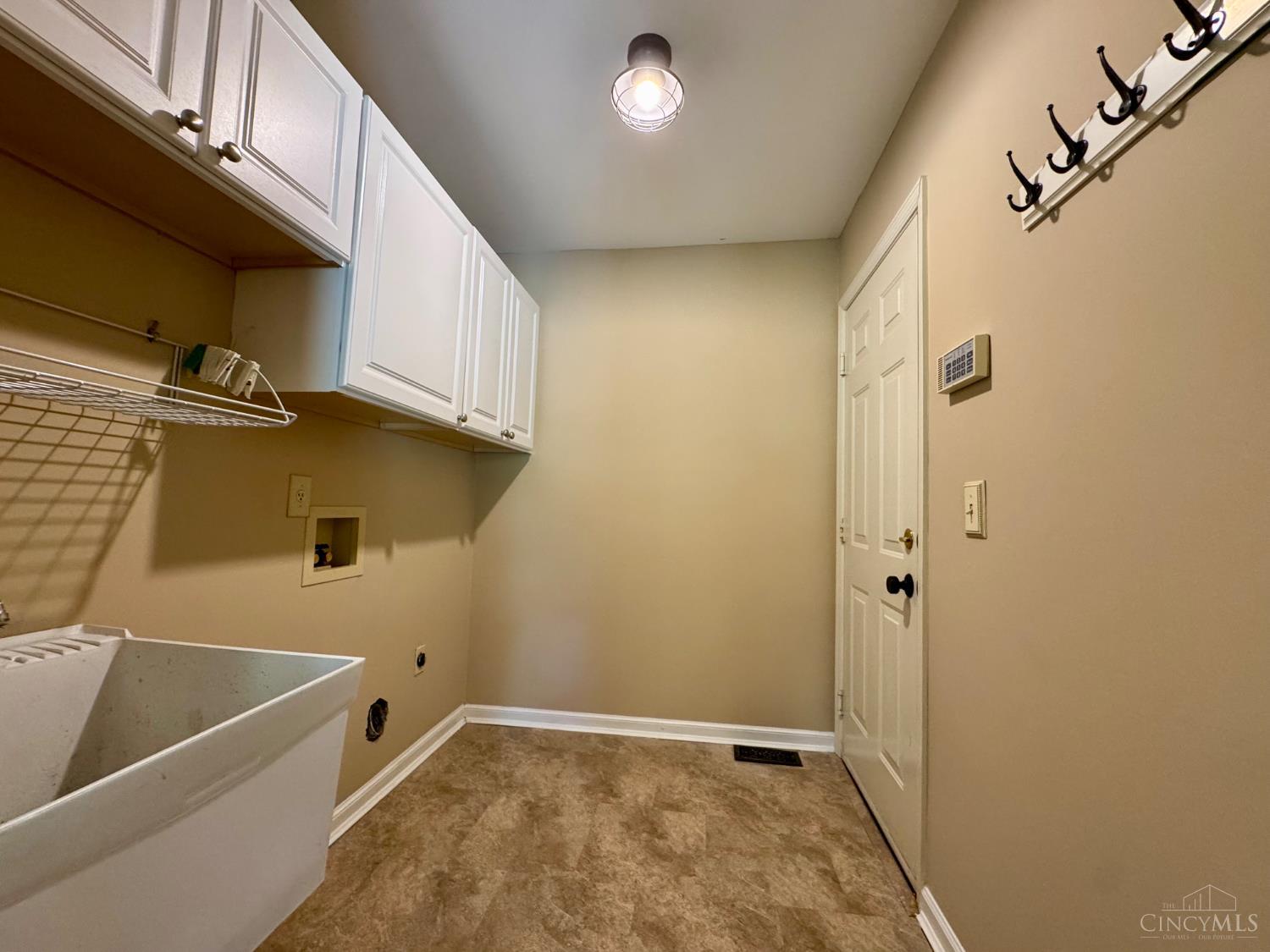 7986 Tylers Way