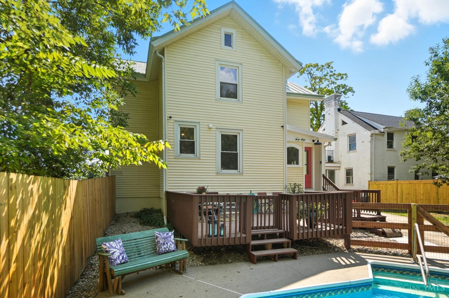4250 Schenck Avenue