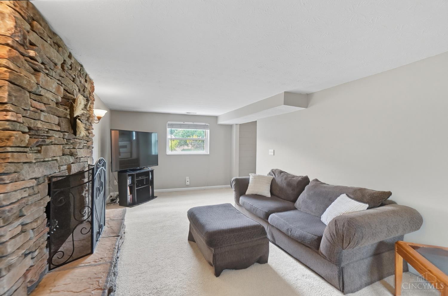 5954 Ricky Drive