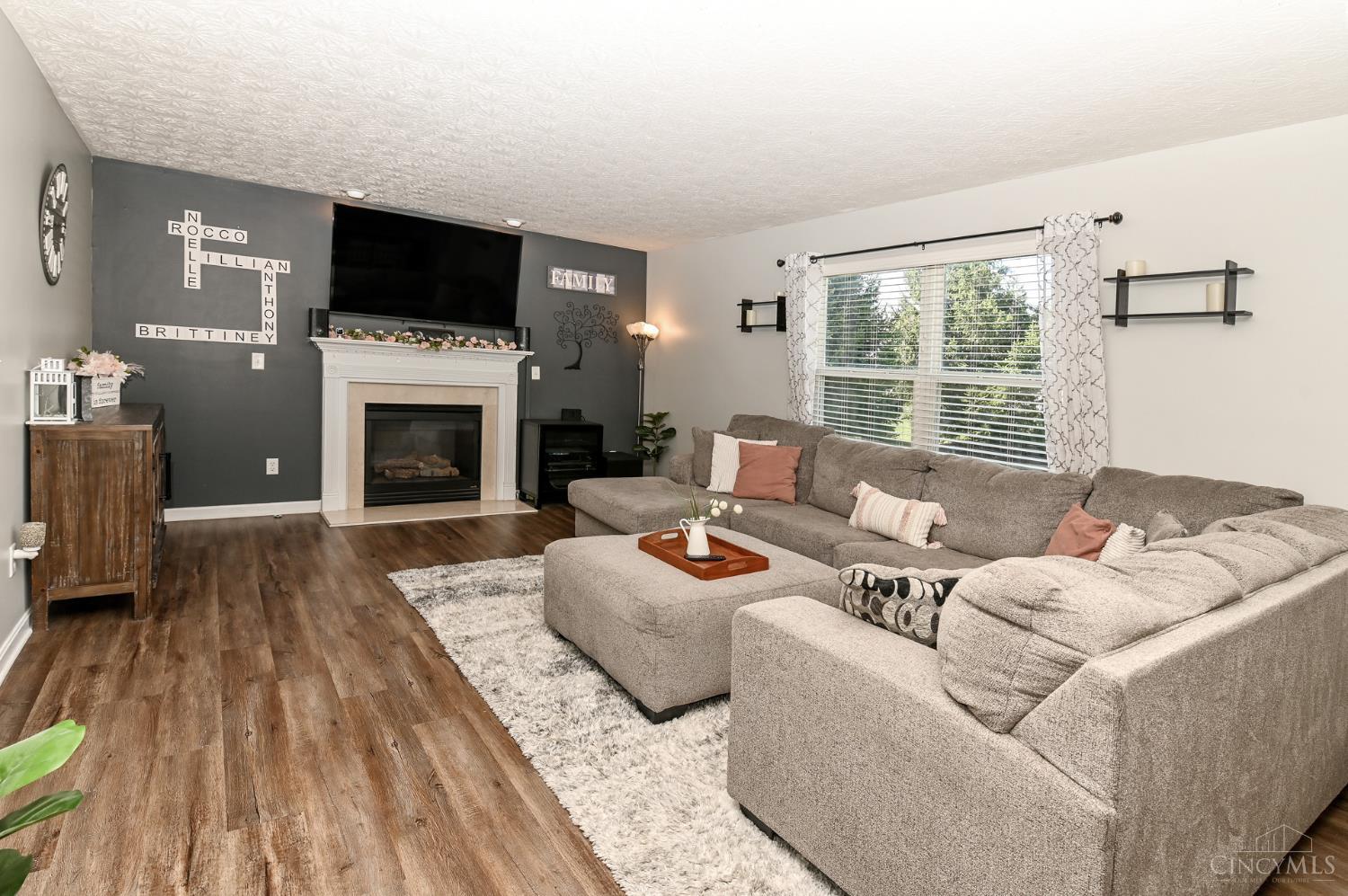 5717 Pepperridge Court
