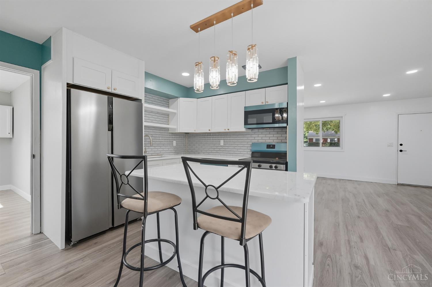 975 Vassar Court