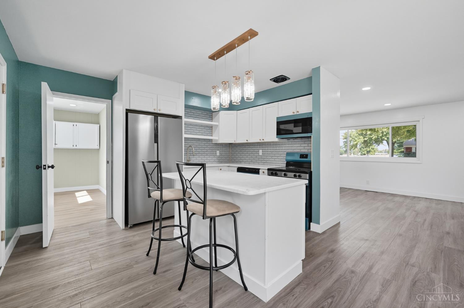 975 Vassar Court