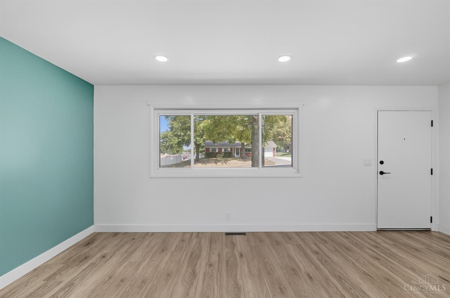 975 Vassar Court