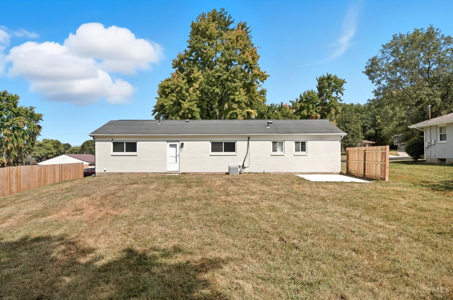 975 Vassar Court