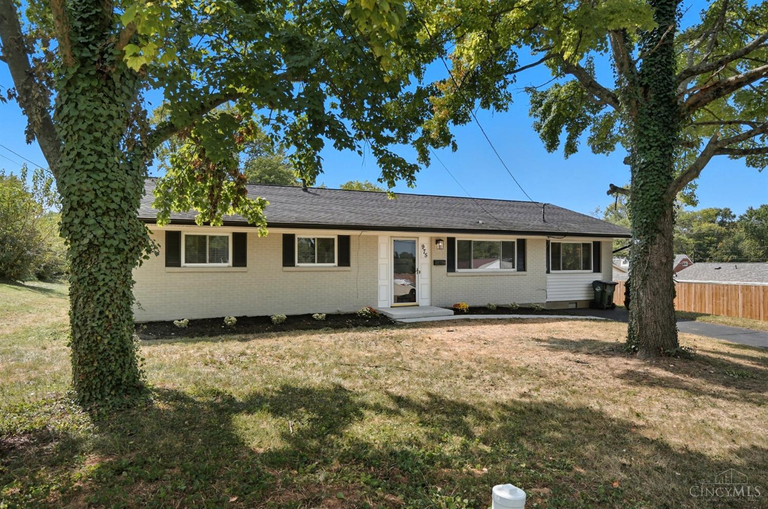 975 Vassar Court