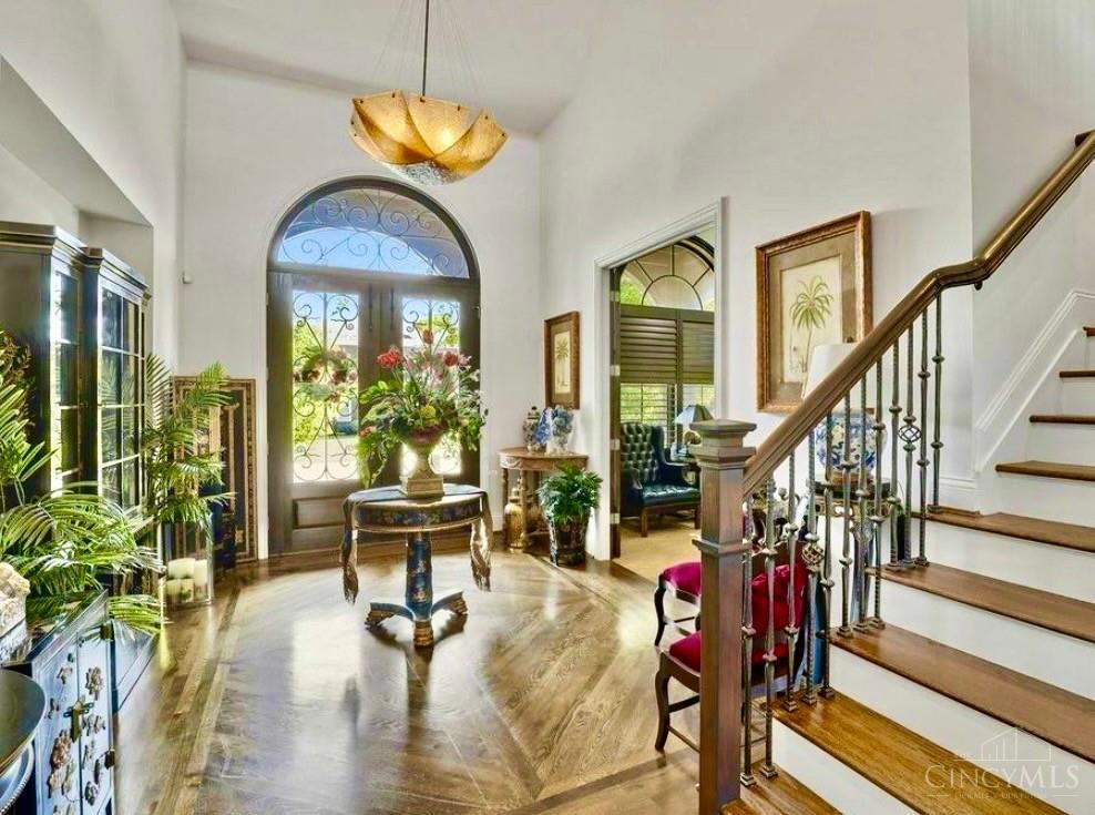 5369 North Shore Place