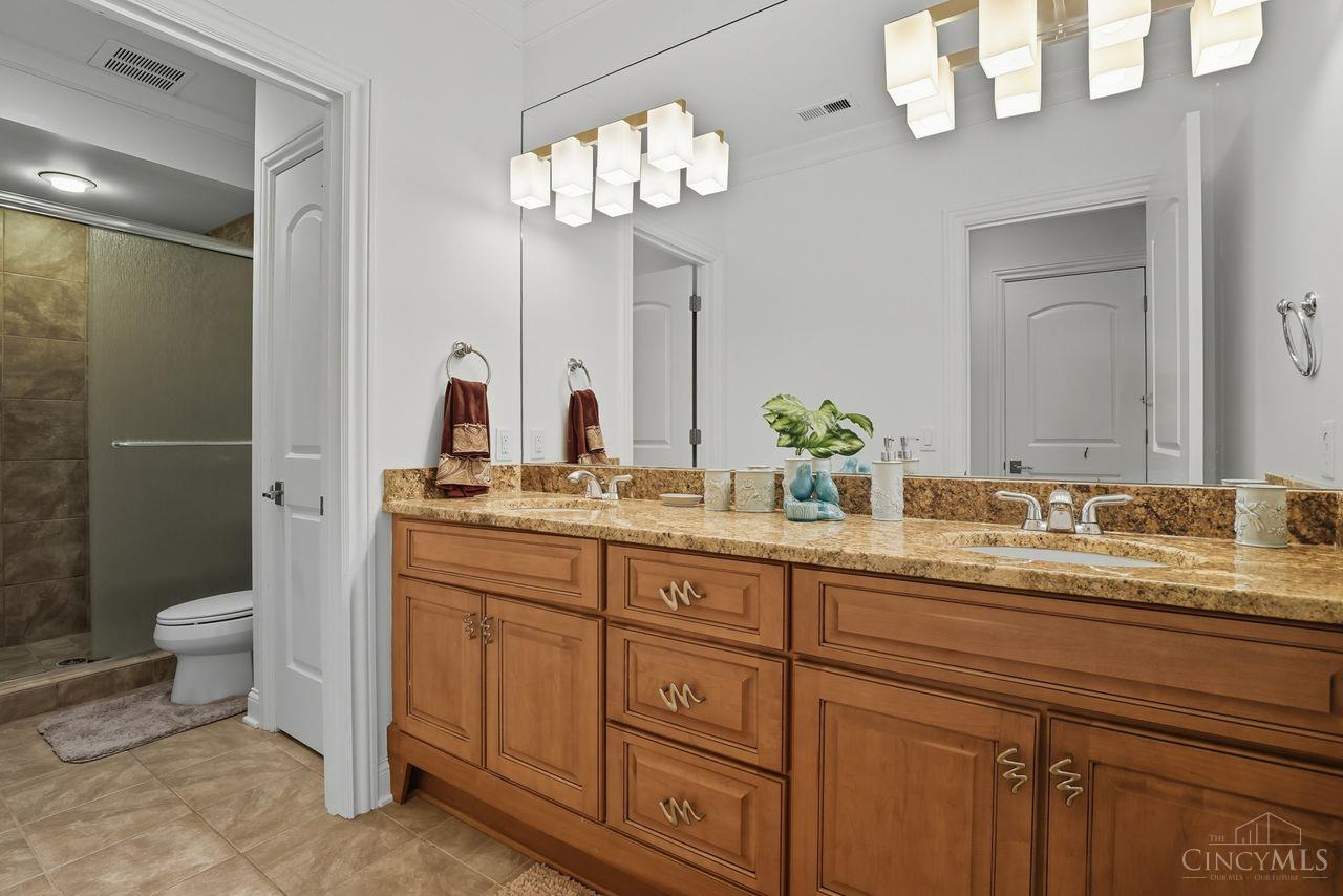 5369 North Shore Place