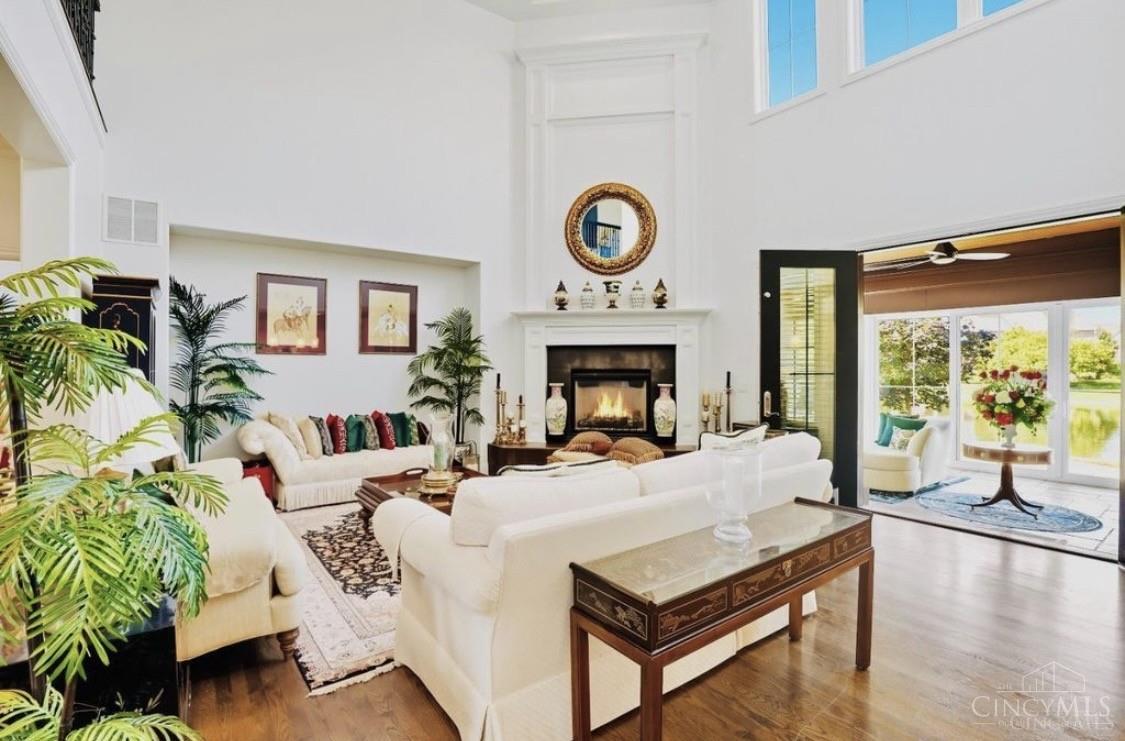 5369 North Shore Place