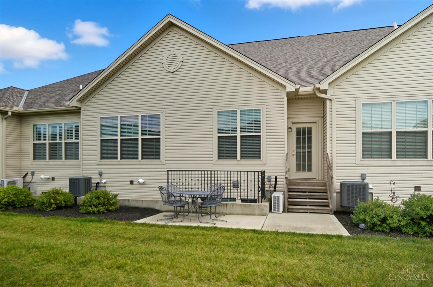 5895 Springview Circle